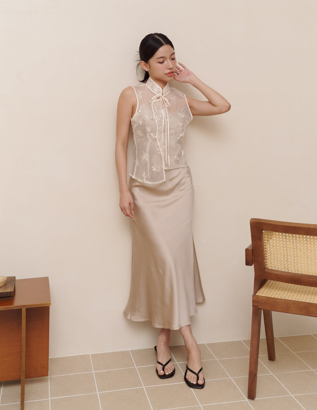 Qian Embroidered Overlay Top in Botanique