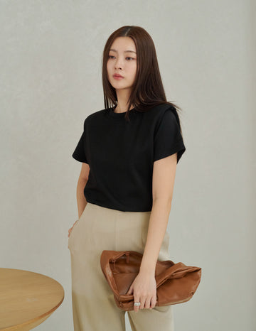 Gigi Shoulder Padded Muscle Tee in Black