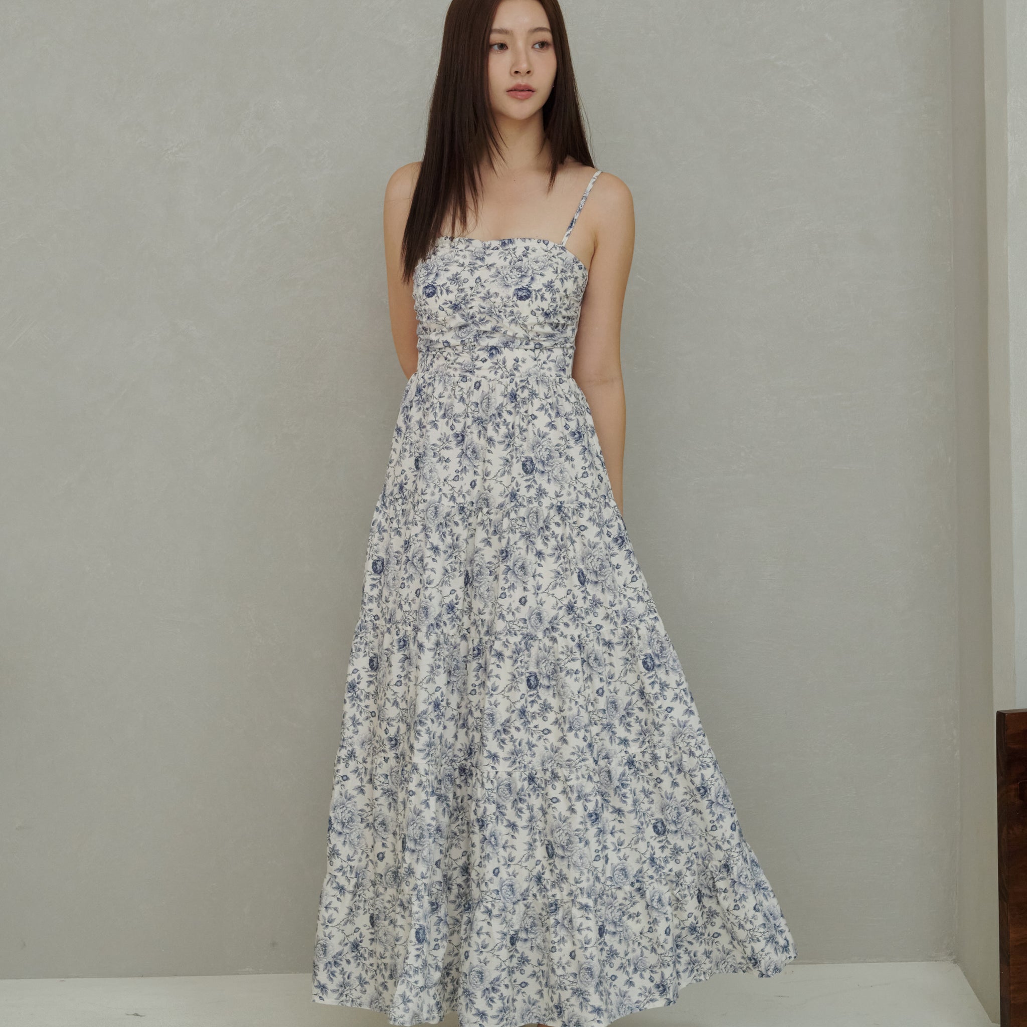 Lyndsey Padded Maxi Dress in Blue Floral