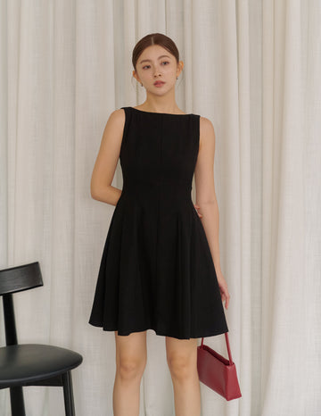 Valerie Panel Short Dress in Black