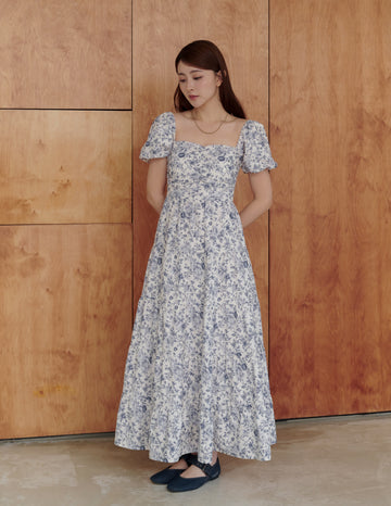 Lynette Padded Maxi Dress in Blue Floral
