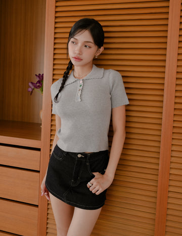 Margot Scallop Polo Top in Grey