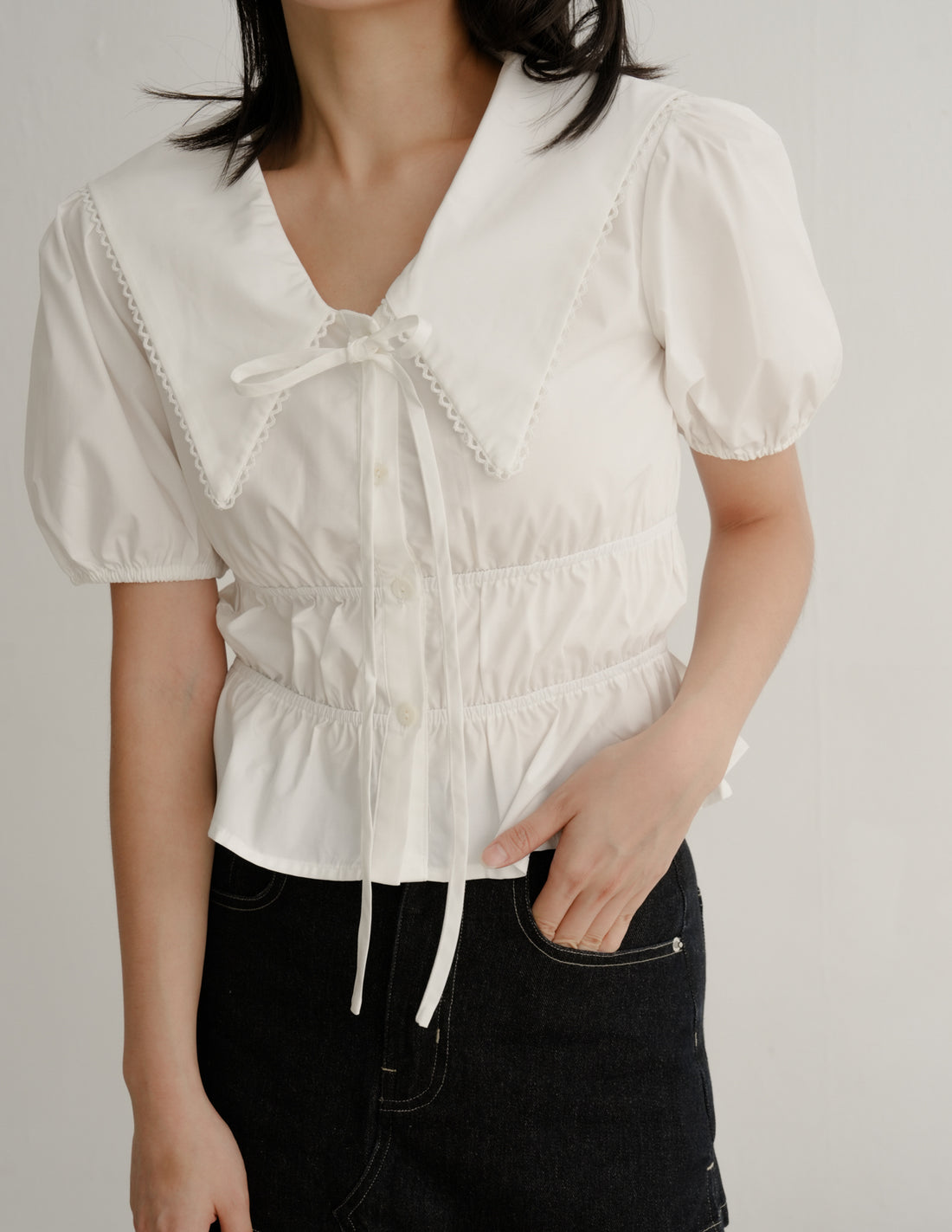 Aveline Peterpan Collar Blouse in White