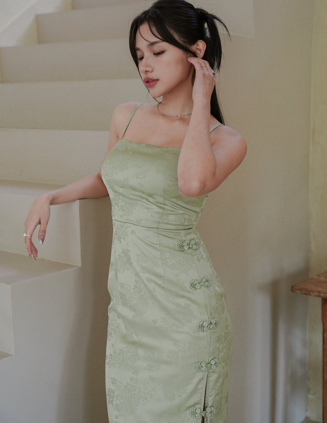 Suzie Chinese Knot Midi Dress in Green