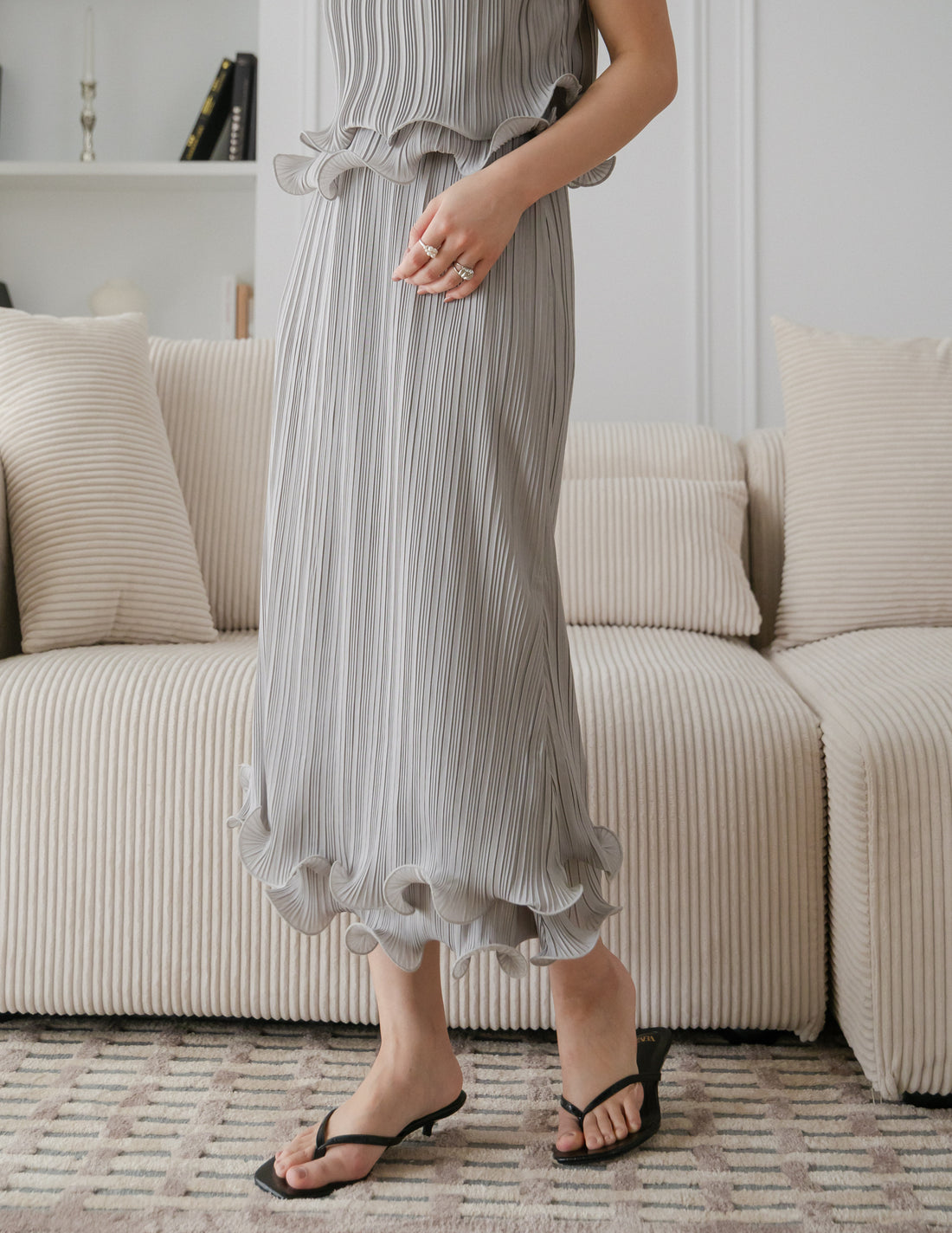 Brena Pleated Midi Skirt in Grey