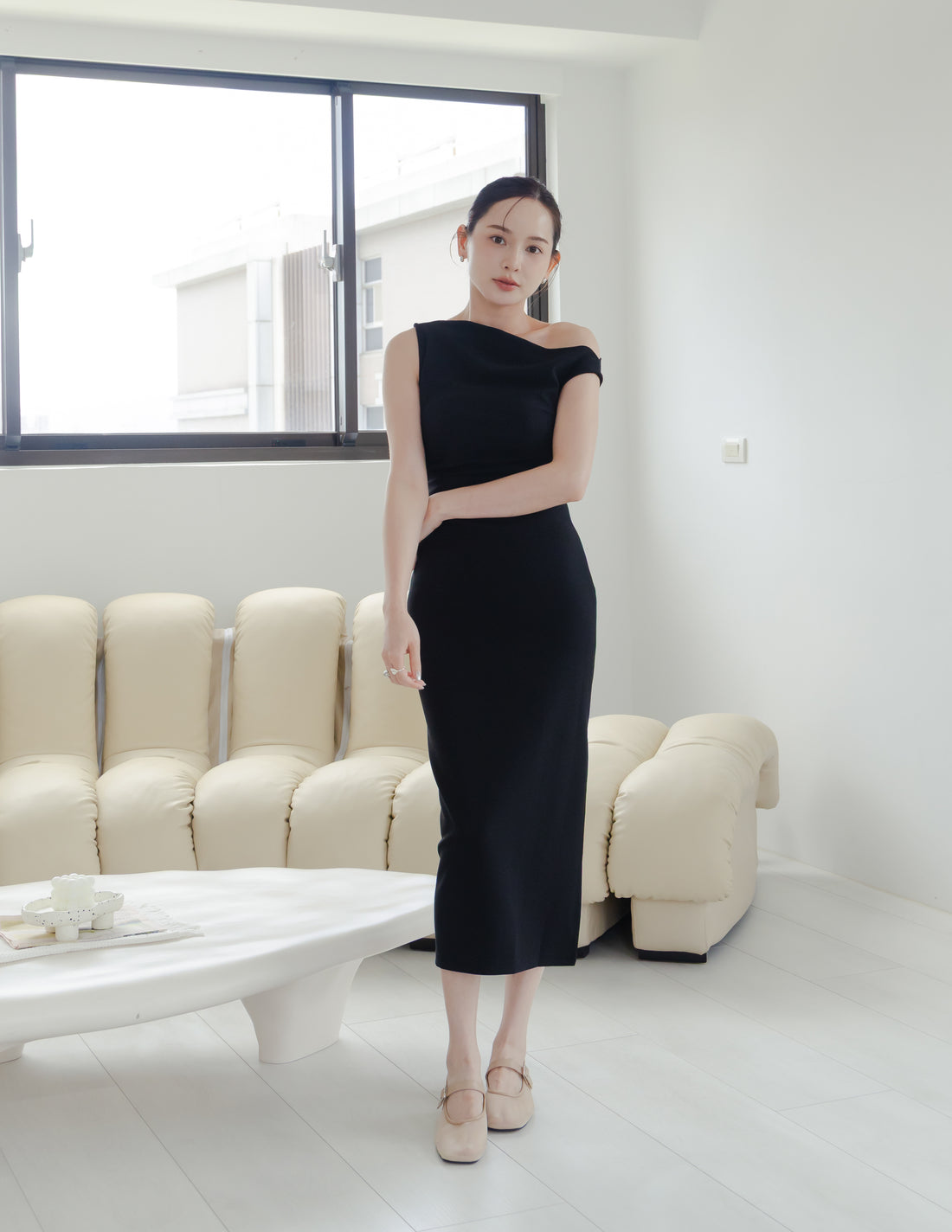 Carys Off Shoulder Midi Dress in Black