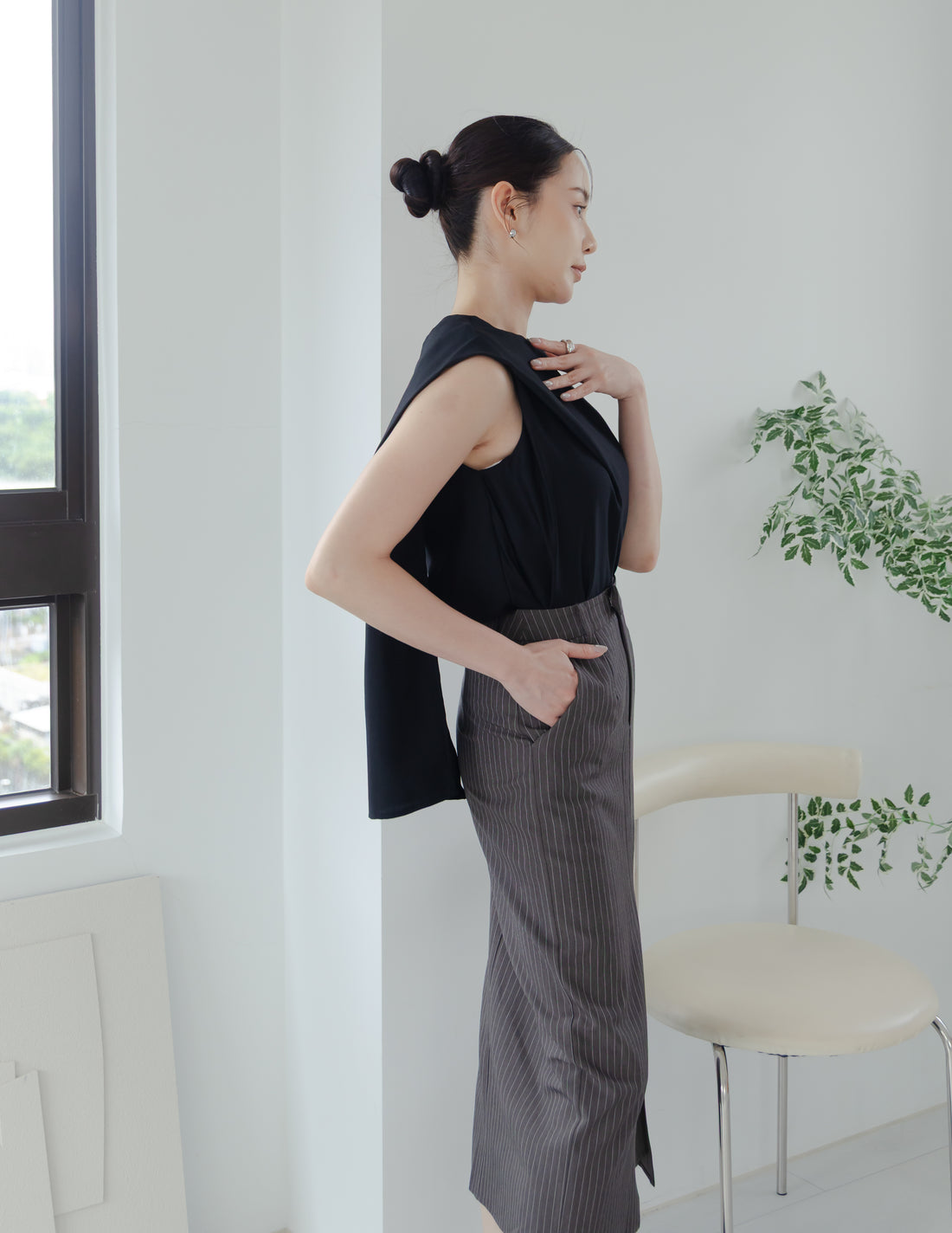 Ashleigh Scarf Top in Black