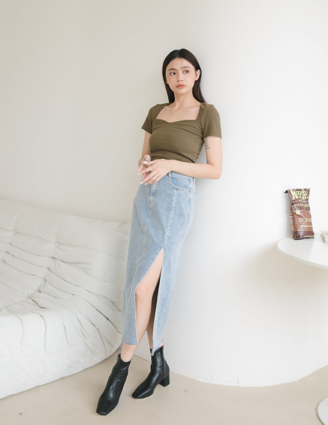 Lilith Ribbed Top in Olive